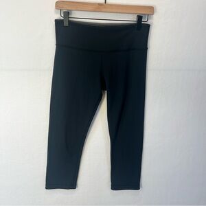 Lululemon Capri Leggings Women's Size 6 Black